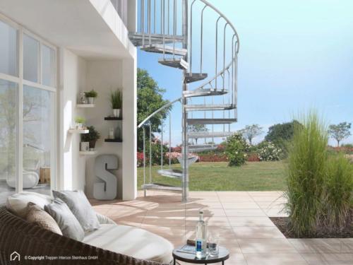 Außentreppe K2 mit WPC-Stufen