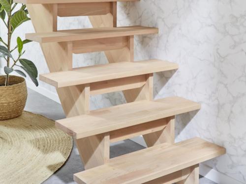 Holztreppe Intercon Nizza | gerader Verlauf | ohne Geländer