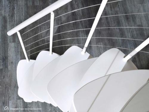 Raumspartreppe Euro Step | Metallfarbe Polar-Weiß | Stufendesign Buche weiß