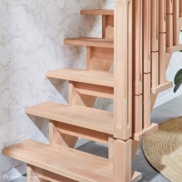 Vorschau: Holztreppe Intercon® Nizza | ¼ gewendelter Verlauf