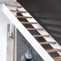 Vorschau: Lasergeschnittene Wangentreppe Intercon® Toronto | gerader Verlauf