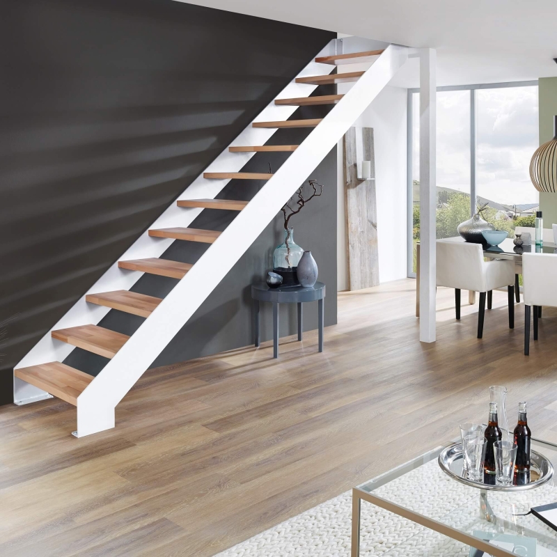Lasergeschnittene Wangentreppe Intercon® Toronto | gerader Verlauf