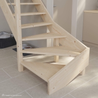 Vorschau: Massivholztreppe Intercon® Savoy | ¼ gewendelter Verlauf