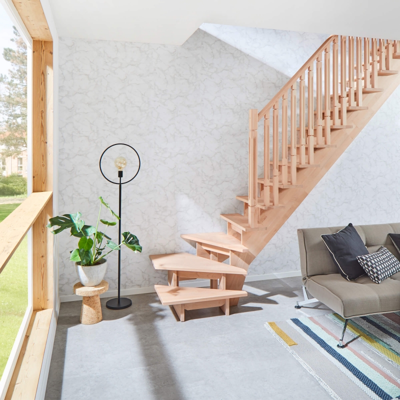 Holztreppe Intercon® Nizza | ¼ gewendelter Verlauf
